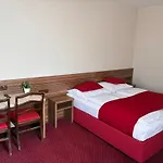 Continental Hotel 3*