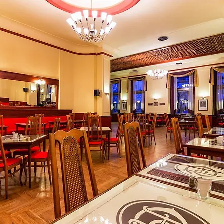 Continental Hotel 3*