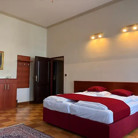 Continental Hotel