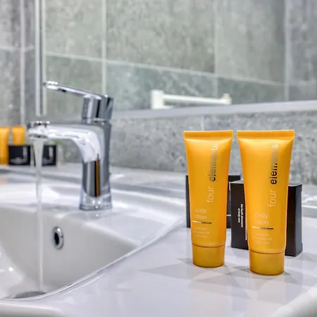 Continental Hotel 3*