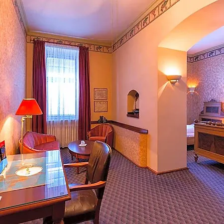 Continental Hotel