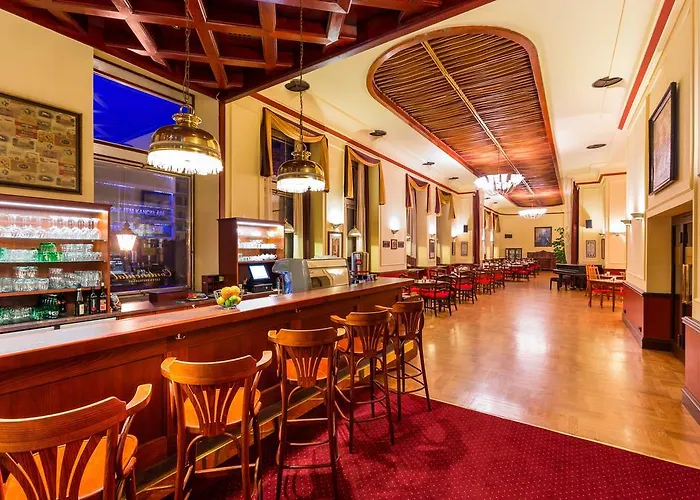 Continental ホテル