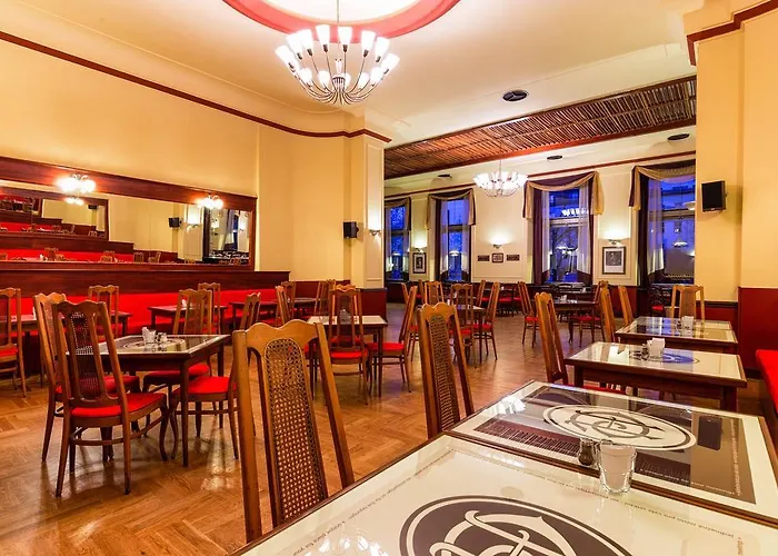 Continental Hotel 3*