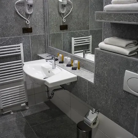 Готель Continental 3*