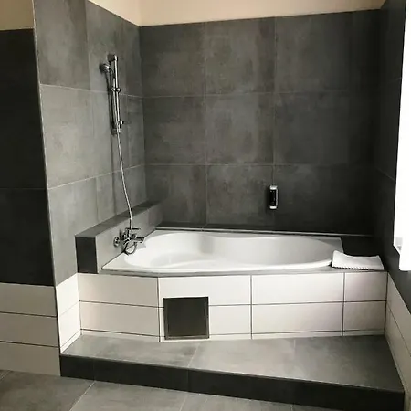 Готель Continental