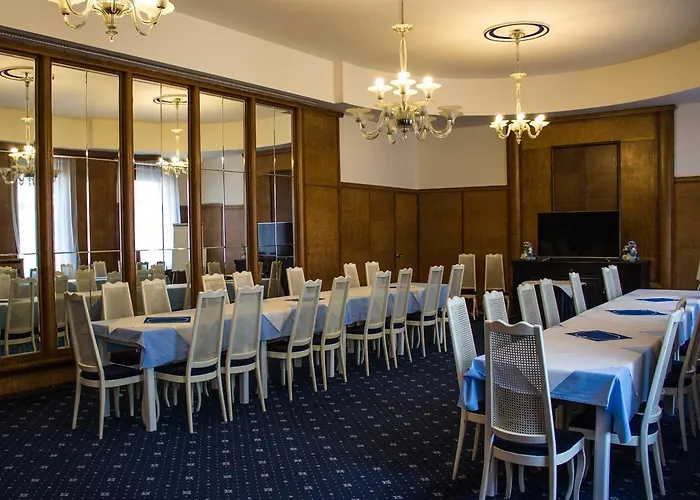 Continental Hotel 3*